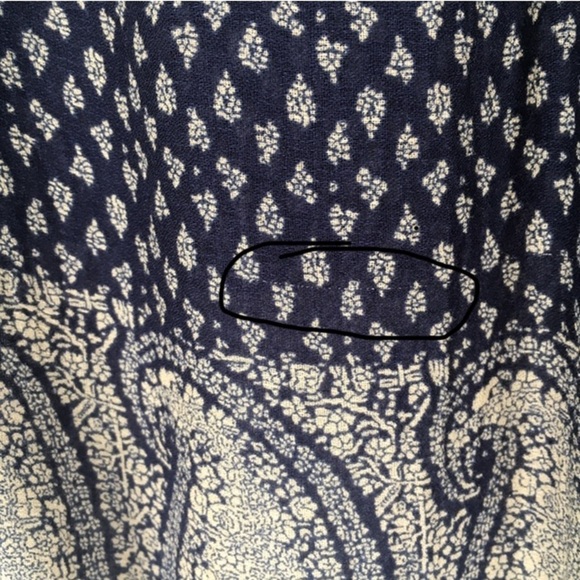 Lucky Brand Navy & Ivory Geometric Print Tie Sleeve Bohemian Blouse - Sz XS - Picture 16 of 16
